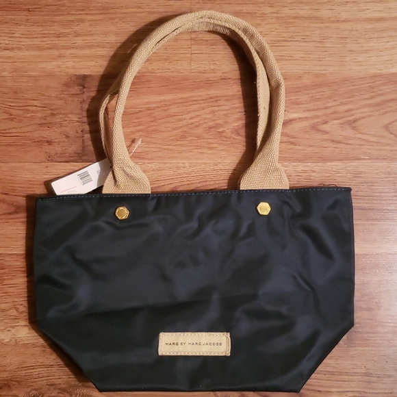 📌 NWT Marc By Marc Jacobs Miss Marc Pirate Bag - Picture 2 of 4